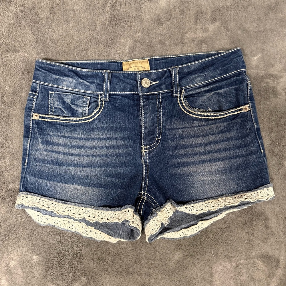 Lace-Hem Denim Jean Shorts - Blue